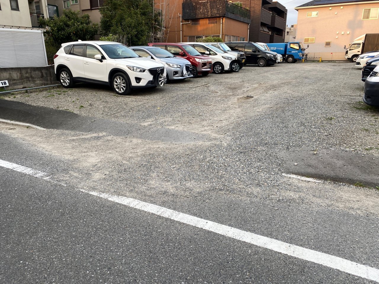 奥戸4駐車場